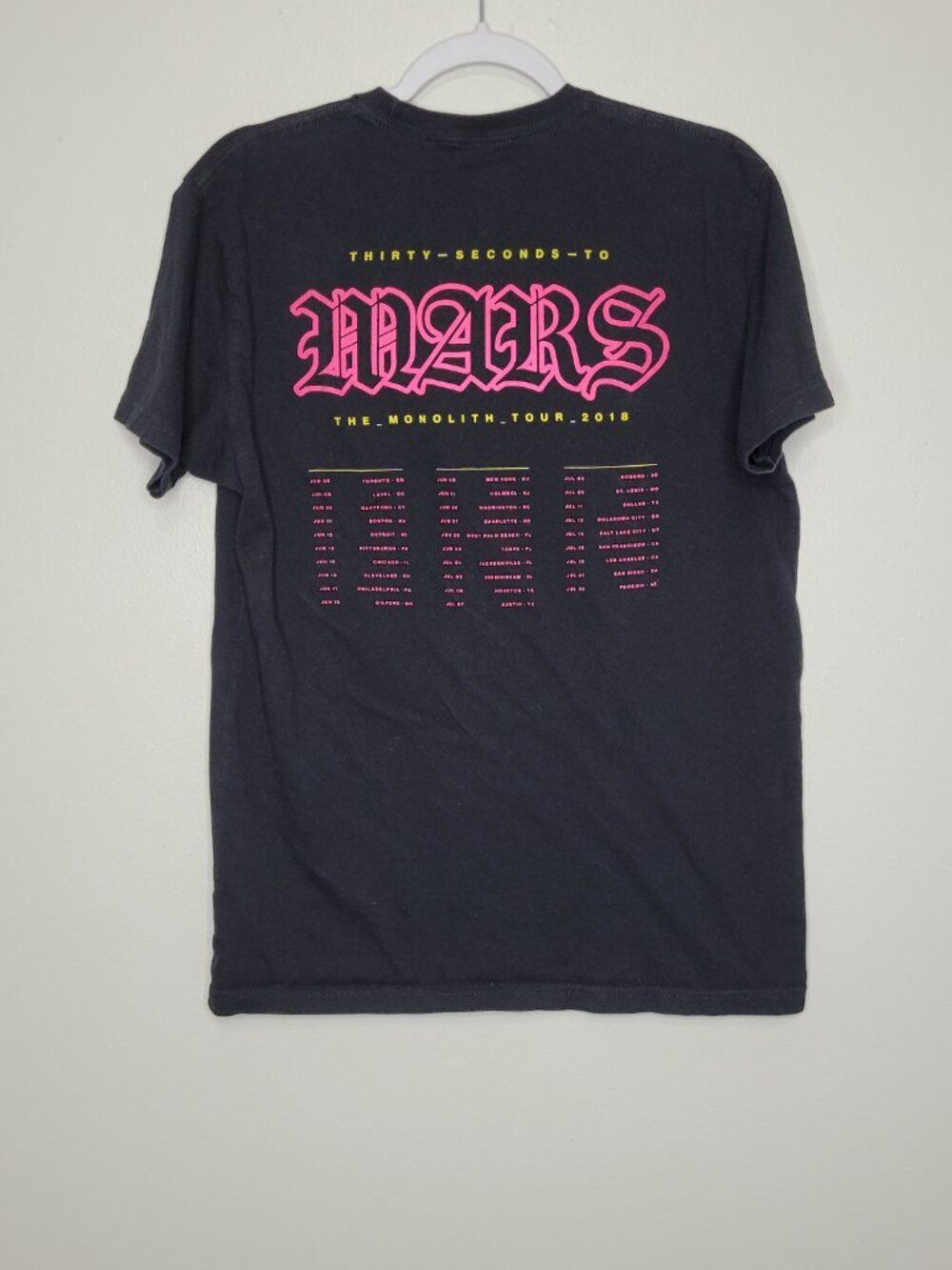 Thirty Seconds to Mars black neon pink concert short sleeve shirt size medium